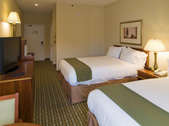 Baymont By Wyndham Cornelia Otel Oda fotoğraf