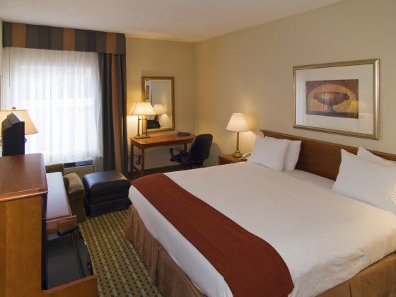 Baymont By Wyndham Cornelia Otel Oda fotoğraf